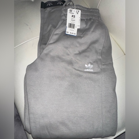 Adidas Sweatpants - Picture 1 of 2